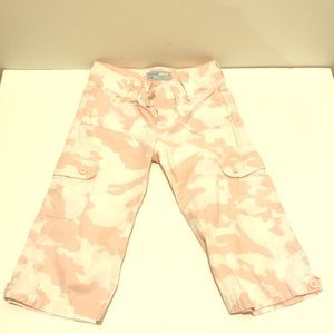 Old Navy Size 6 Girl Camouflage Pants Pink White